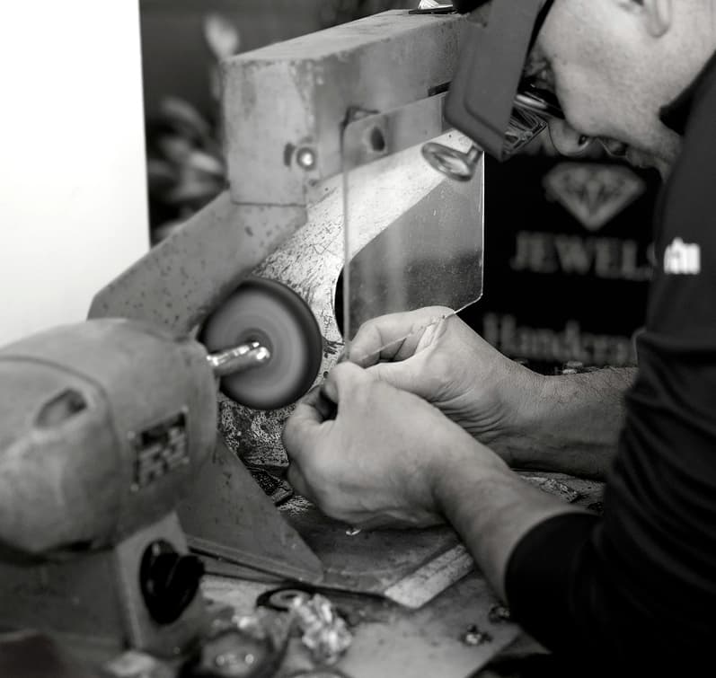 Bespoke jewellery design and remodelling consultation at Scagnetti